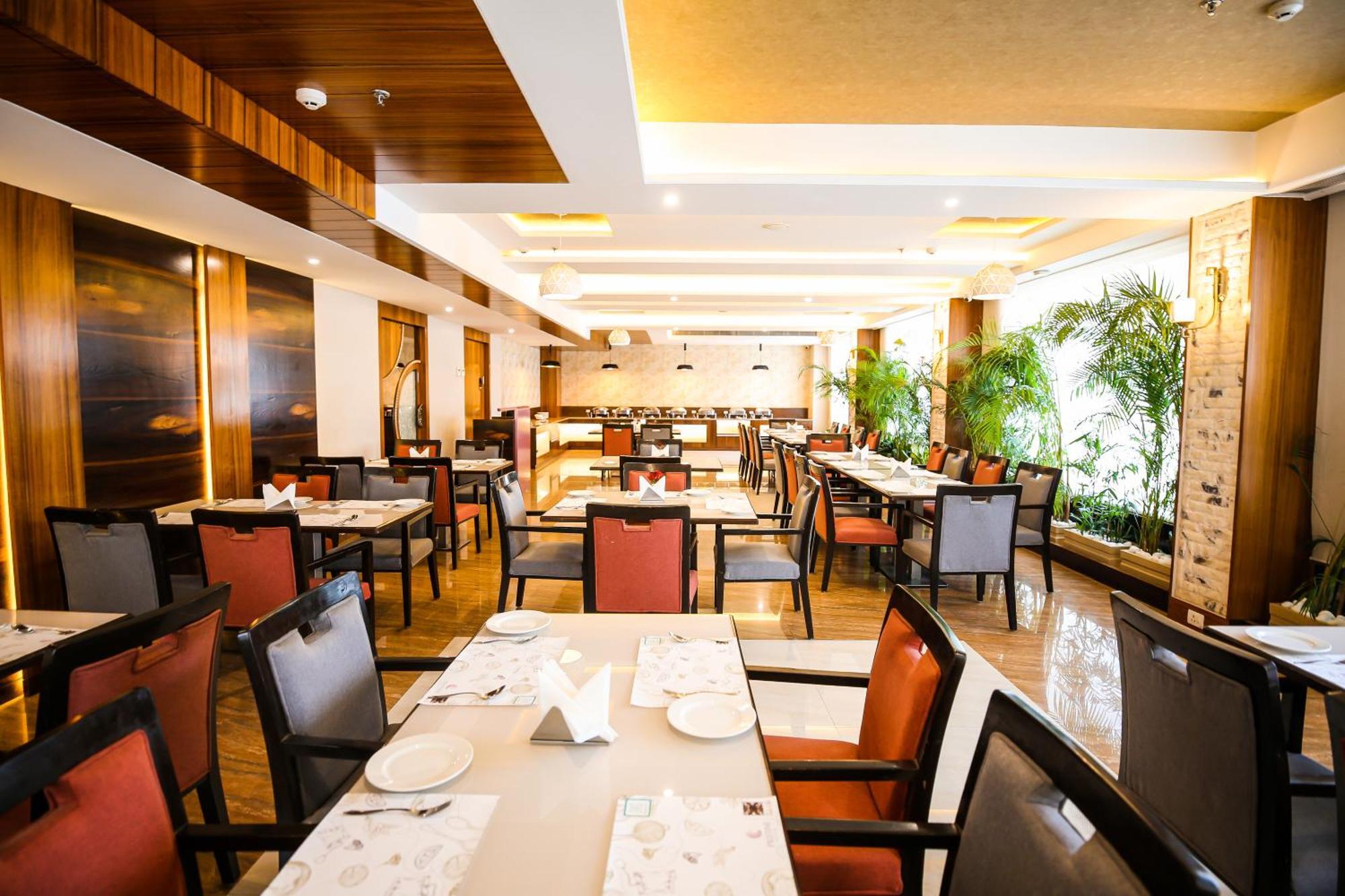 Pristine Hotel, Varanasi — Photos 2
